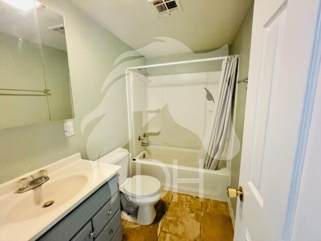 Building Photo - Adorable 2 bedroom Home in Woodward