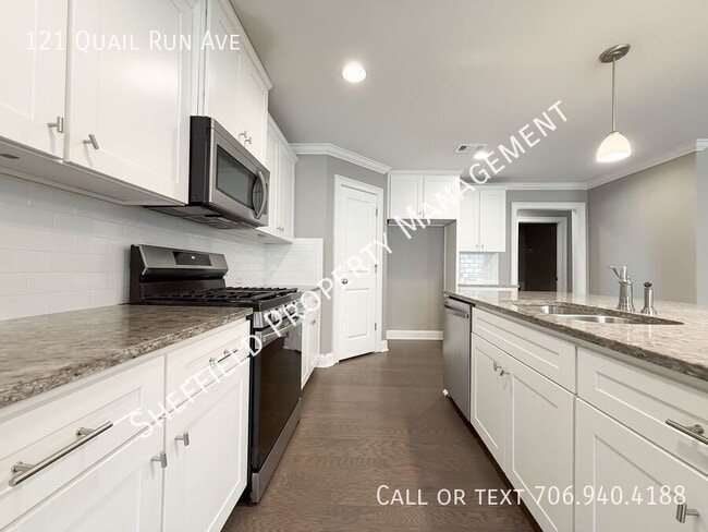 Building Photo - 121 Quail Run Ave