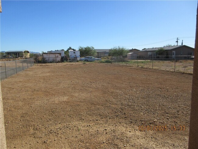 Building Photo - 3156 Gordon Dr