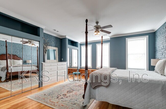 Building Photo - 228 N 32nd St