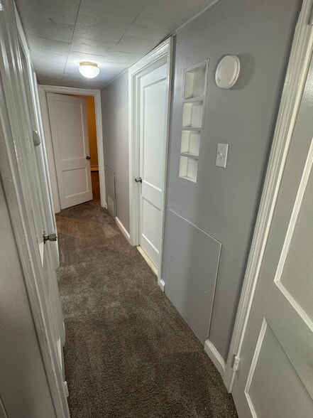 Building Photo - 240 E Avon Rd