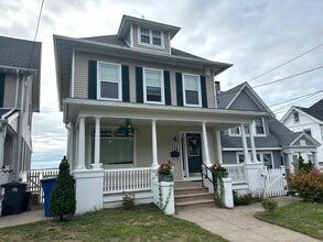 Building Photo - 116 Townsend Ave