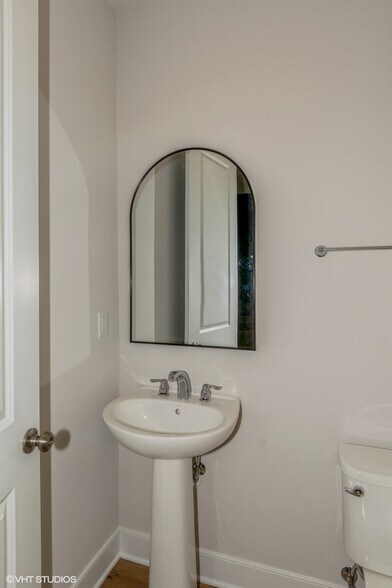 Building Photo - 403 Cranford Way