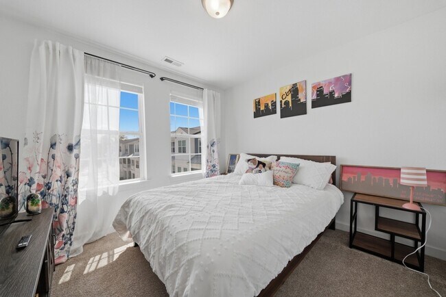 Building Photo - 4331 Pinter Ln