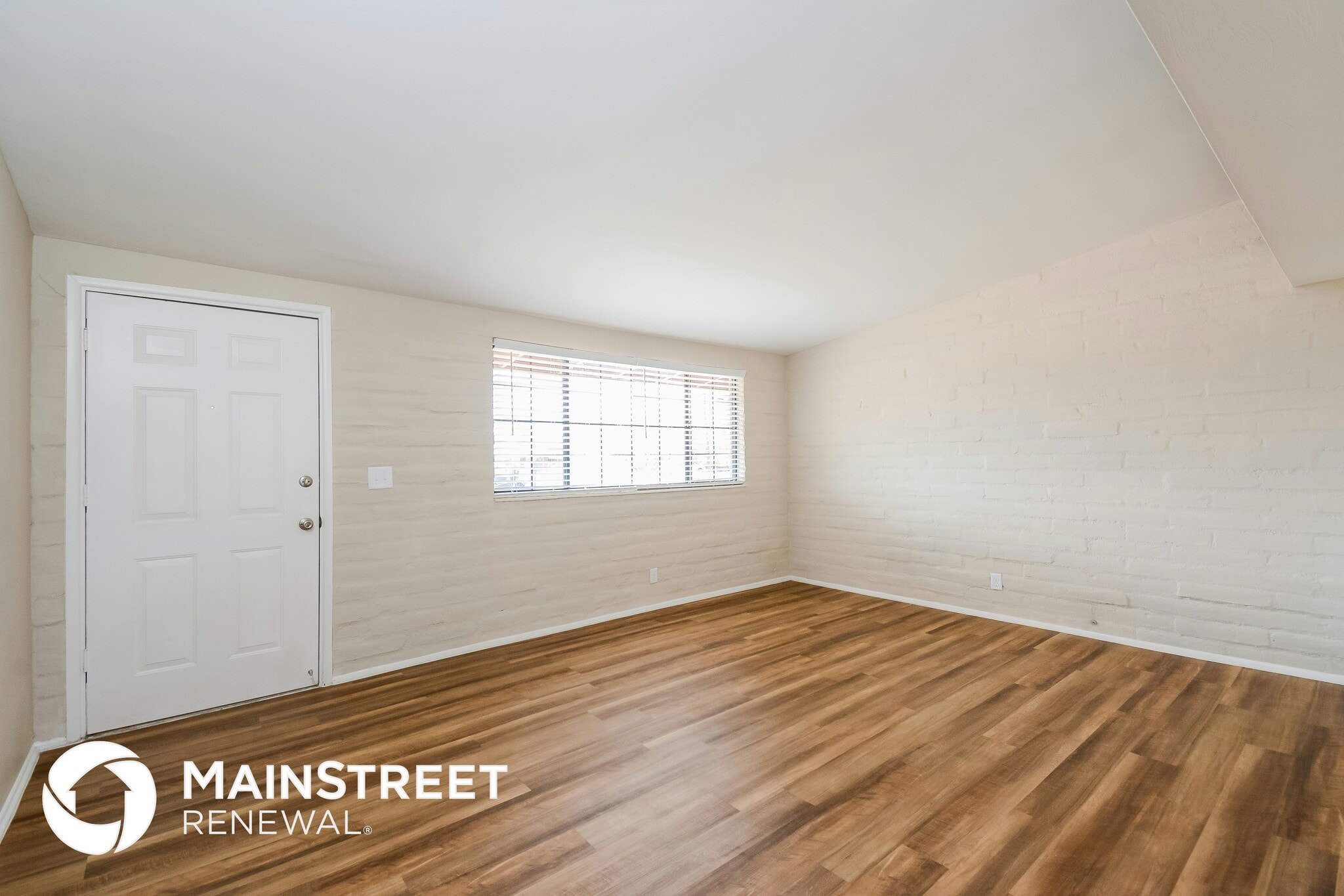 Building Photo - 156 W Pastime Rd