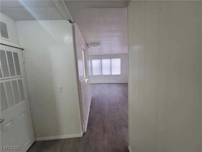 Building Photo - 367 MacFarland Ave