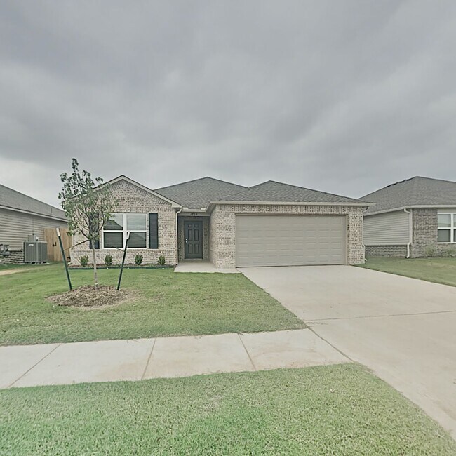 Building Photo - Very Nice 4 Bedroom 2 Bath Home in Yukon S...