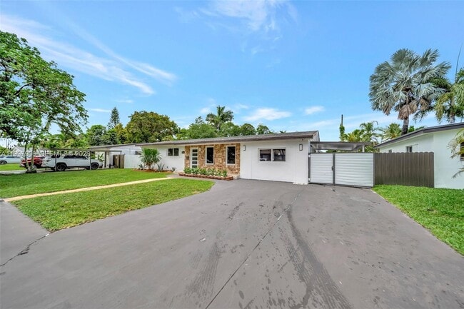 Building Photo - 15010 NE 7th Ave