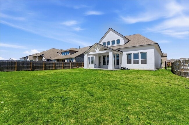 Building Photo - 396 Hollister Dr