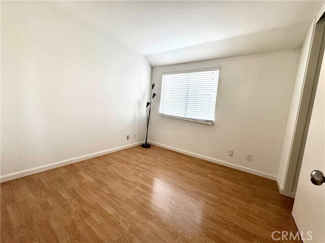 Building Photo - 20 Springflower