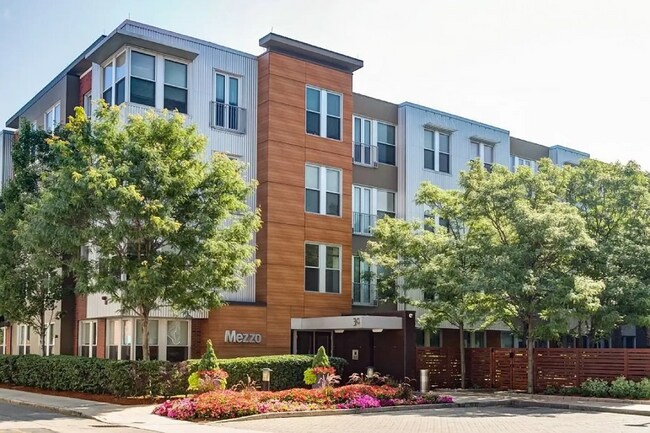 Building Photo - 30 Caldwell St