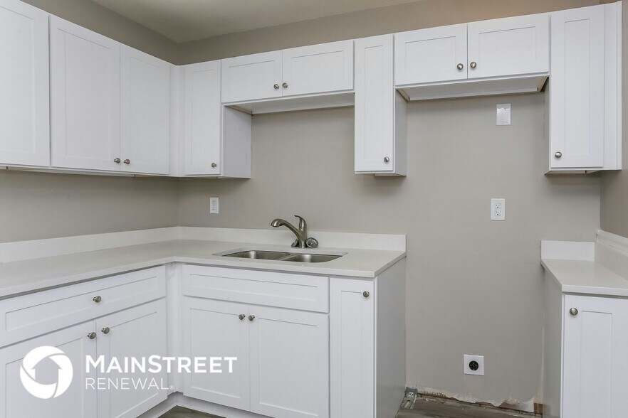 Building Photo - 2858 Spruce Point Rd