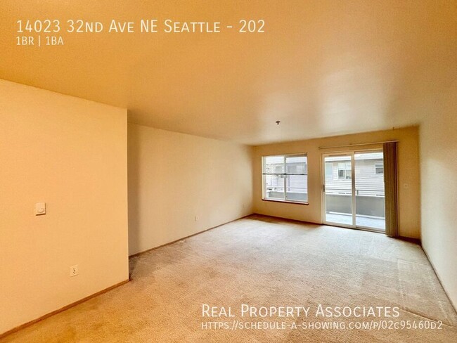 Building Photo - Spacious 1 Bed 1 Bath with In-Unit Washer/...