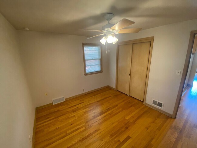 Building Photo - 2534 J St
