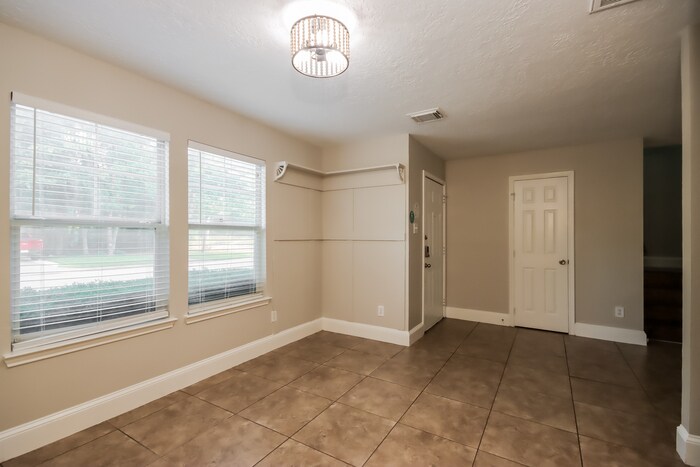 Building Photo - 21851 Pleasant Groves