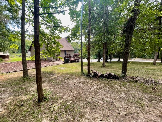Building Photo - Unique 4 Bedroom Home on Dead-End Road w/ 6 Acres