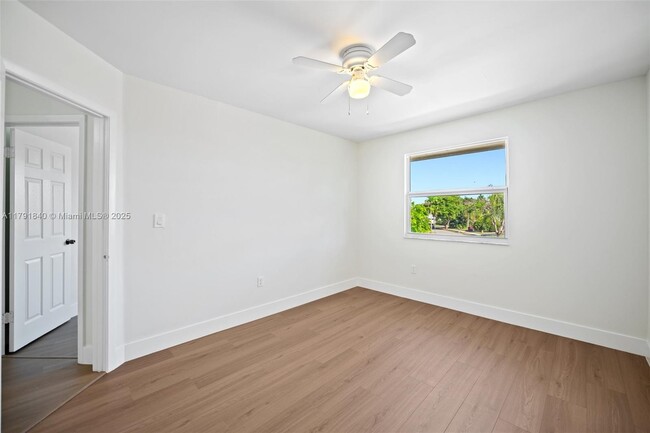 Building Photo - 14531 Hampton Pl