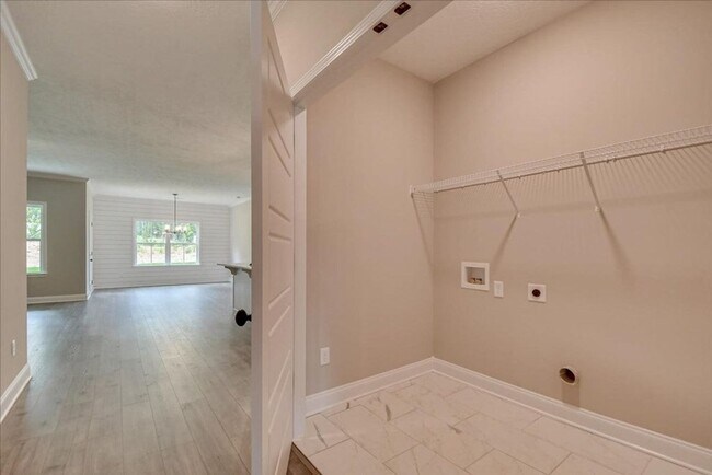 Building Photo - 118 Myrtle Grv Trl