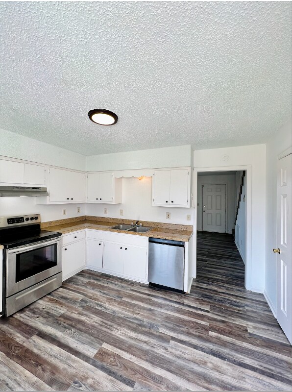 Building Photo - 2439 Paulawood Dr