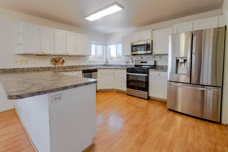 Building Photo - 6115 Fescue Dr