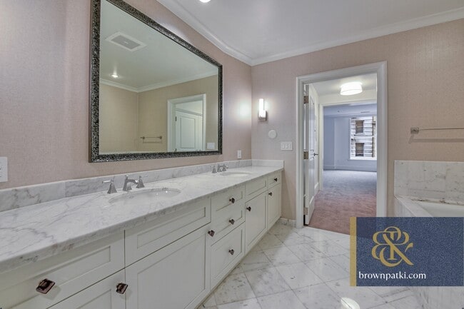 Building Photo - 680 Market St