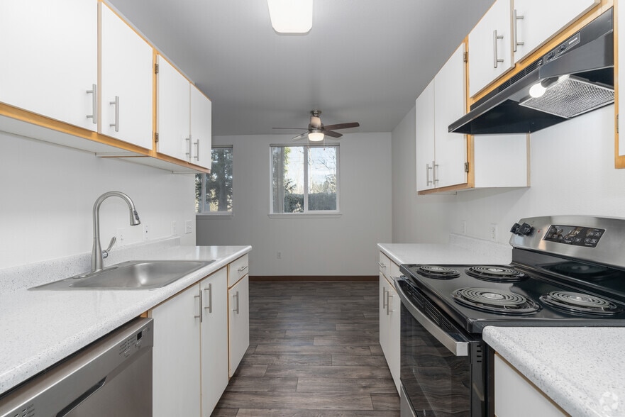 Primary Photo - Quatama Village Apartments