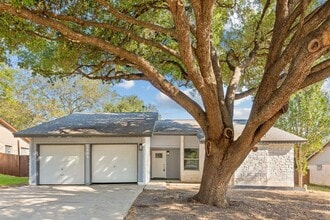 Building Photo - 1606 Old Tract Rd