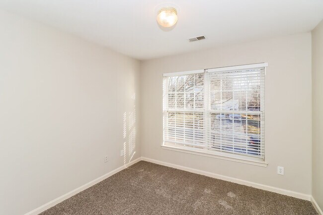 Building Photo - 2414 Brathay Ct