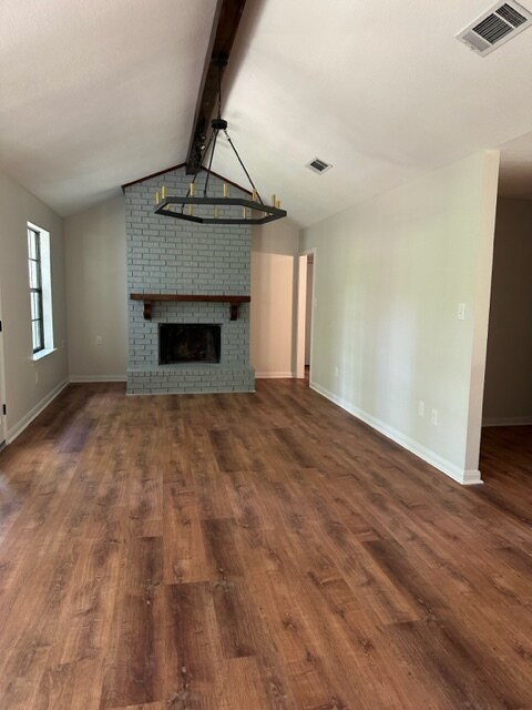 Living Area - 212 Scotchpine Dr