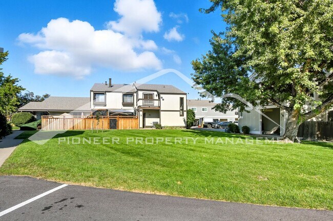 Building Photo - 8762 Chase Dr