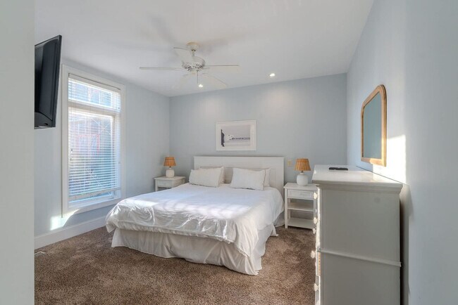 Building Photo - 87 Singleton Beach Rd