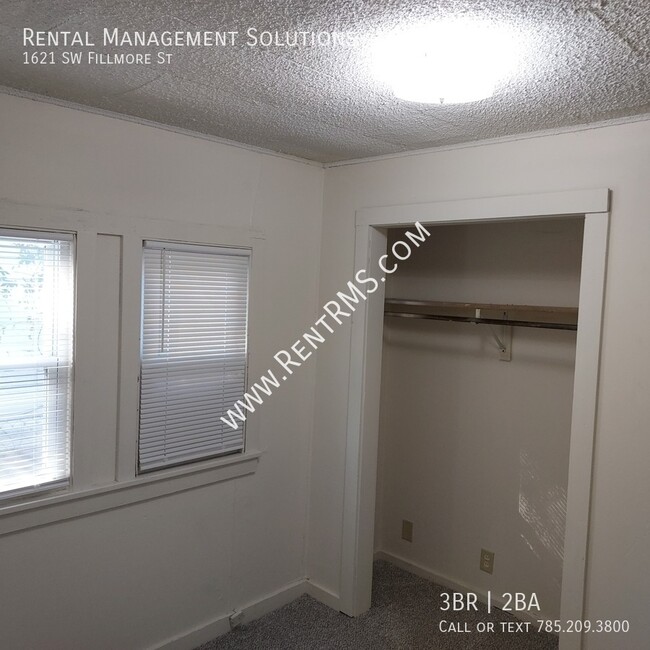 Building Photo - **MOVE-IN SPECIAL**1621 SW Fillmore St - 3...