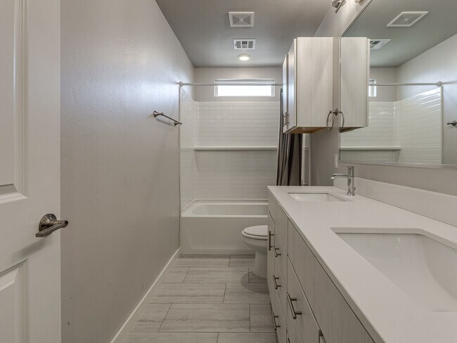 Building Photo - 508 NW 176th Terrace