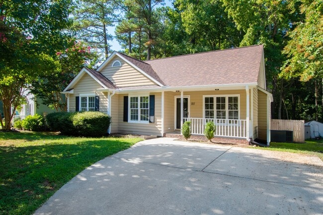 Building Photo - Stylish 3BR Ranch in Prime Wake Forest Location!