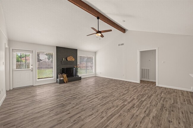 Building Photo - 22314 N Fork Dr