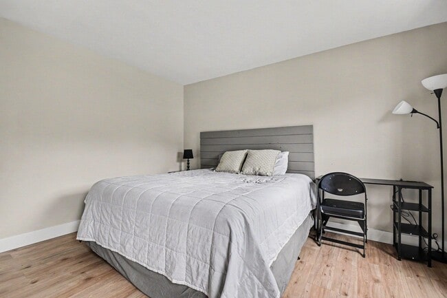 Building Photo - 51222 Crooked Oak Dr
