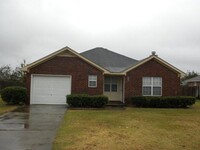 Building Photo - Available NOW in Grovetown!