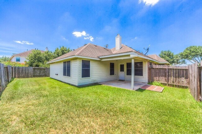 Building Photo - 9934 Barr Lake Dr
