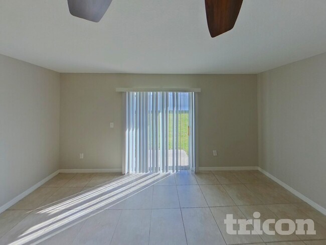 Building Photo - 10923 Rainbow Pyrite Dr