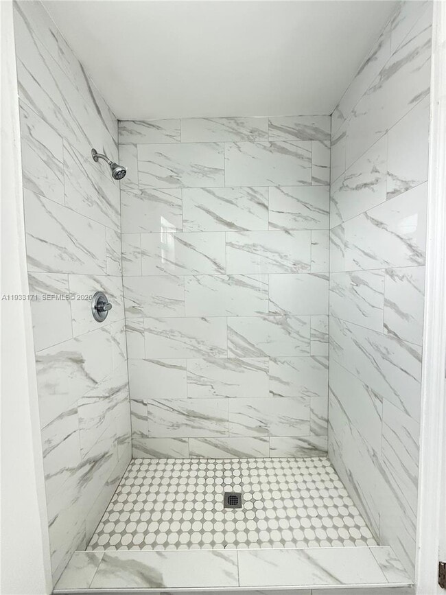 Building Photo - 761 SW 73rd Ct