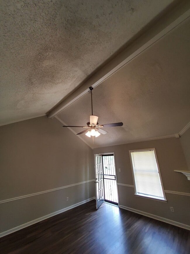 Building Photo - 4439 Stoney Creek Cove