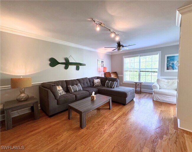 Building Photo - 112 Bobolink Way