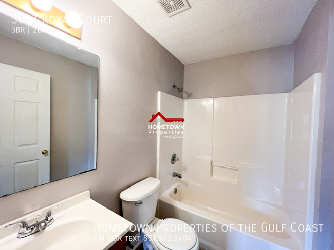Building Photo - 3677 Royal Ct