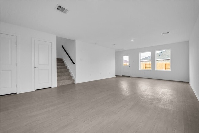 Building Photo - 26710 Willow Ln