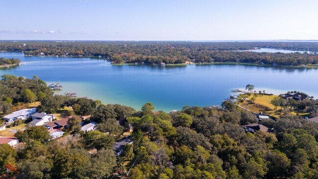 Building Photo - 1 Stafford Cir NE