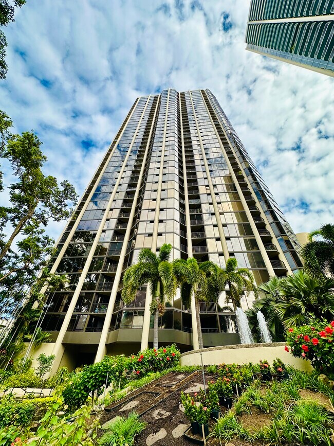 Primary Photo - 60 N Beretania St