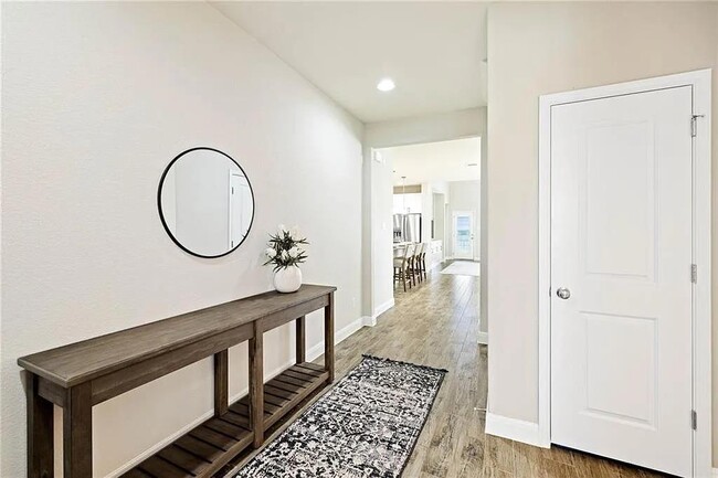 Building Photo - 165 Carlina Lp
