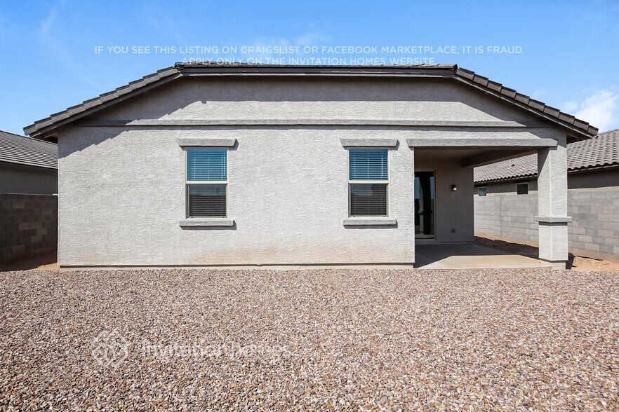 Building Photo - 17581 W Via De Luna Dr