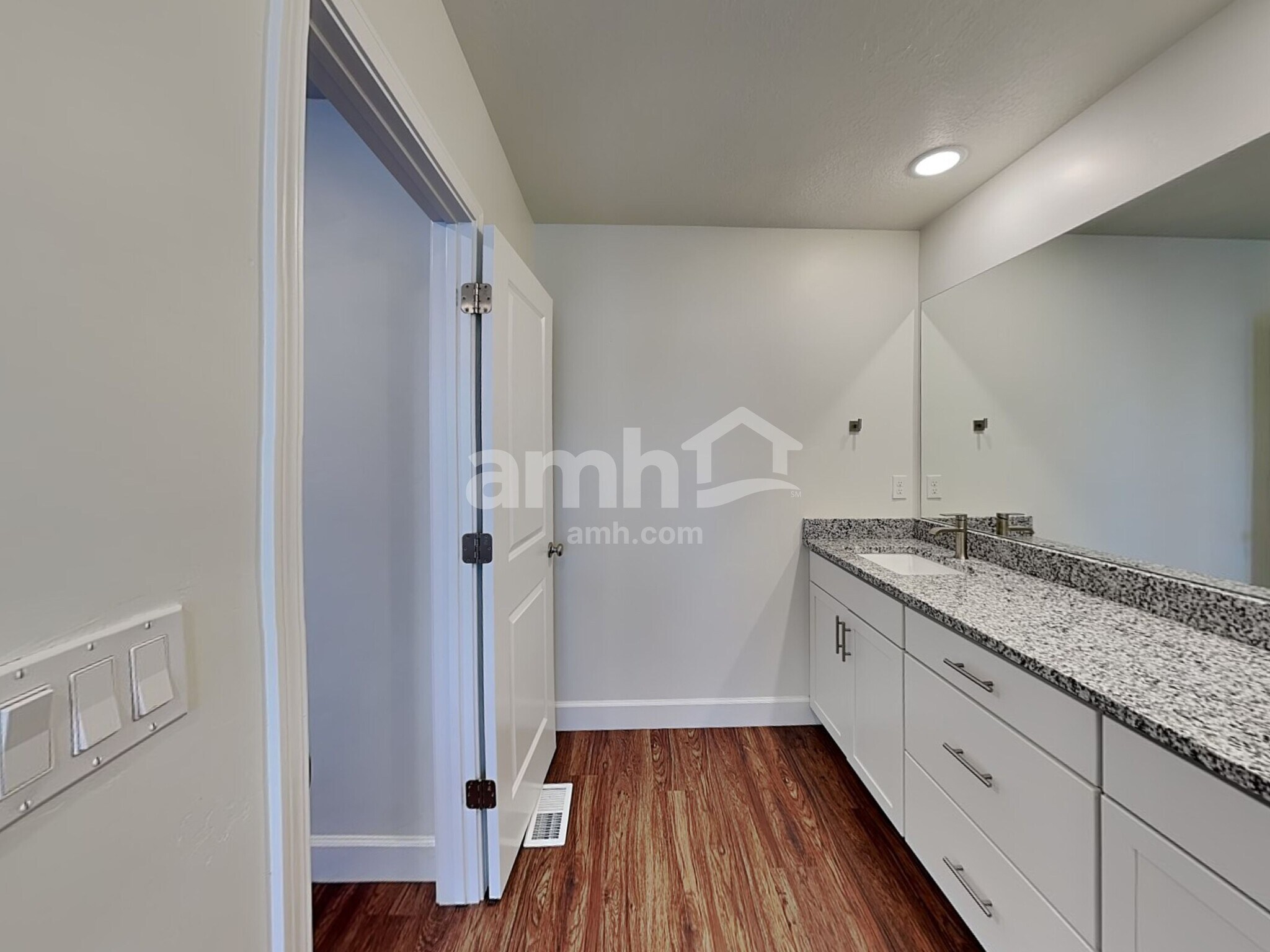 Building Photo - 11138 S Seagrass Dr