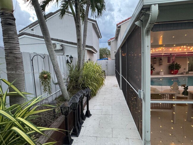 Building Photo - 15220 SW 49th St